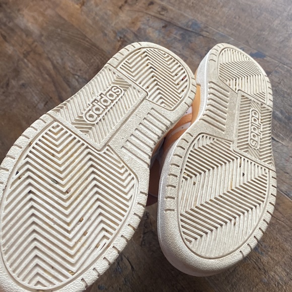 Adidas high top sneaker. - Picture 4 of 6